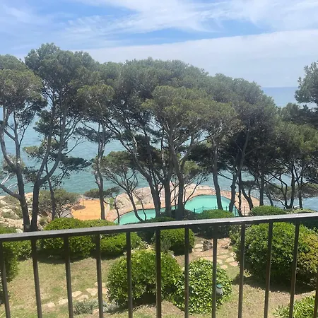 Duplex Cap Sa Sal At The Edge Of The Sea Begur