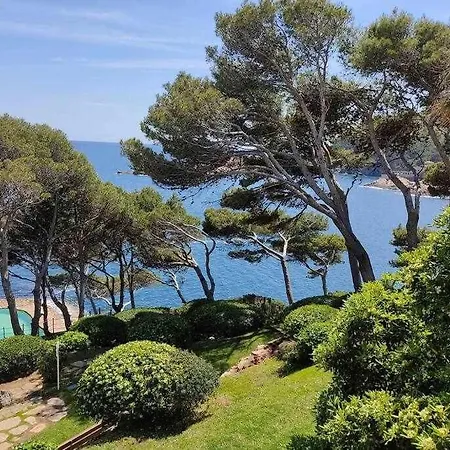 Duplex Cap Sa Sal At The Edge Of The Sea Apartment Begur