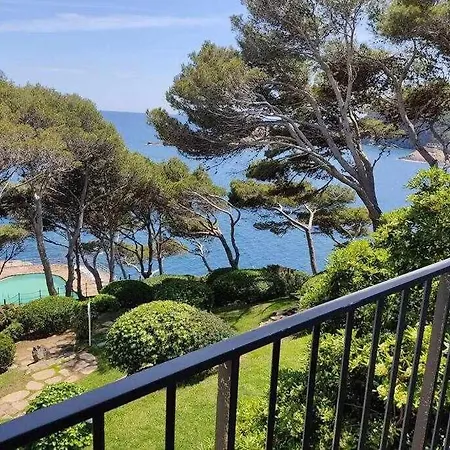 Duplex Cap Sa Sal At The Edge Of The Sea *