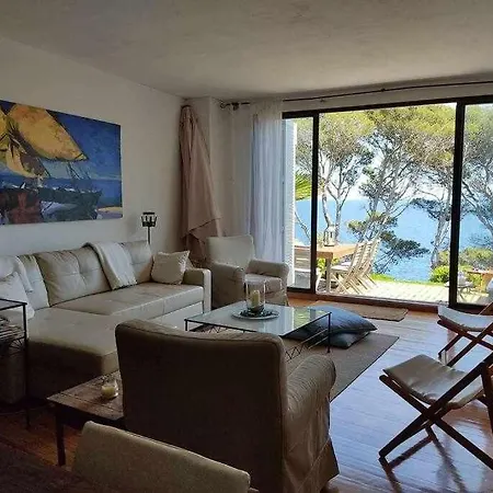 Duplex Cap Sa Sal At The Edge Of The Sea *