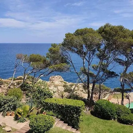 Duplex Cap Sa Sal At The Edge Of The Sea Apartment Begur